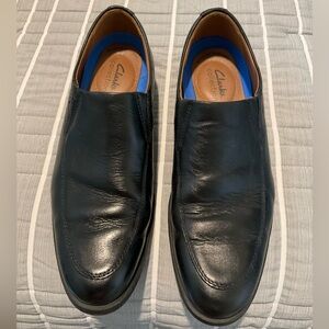 Clarks Men’s Black Leather Slip-On Loafers